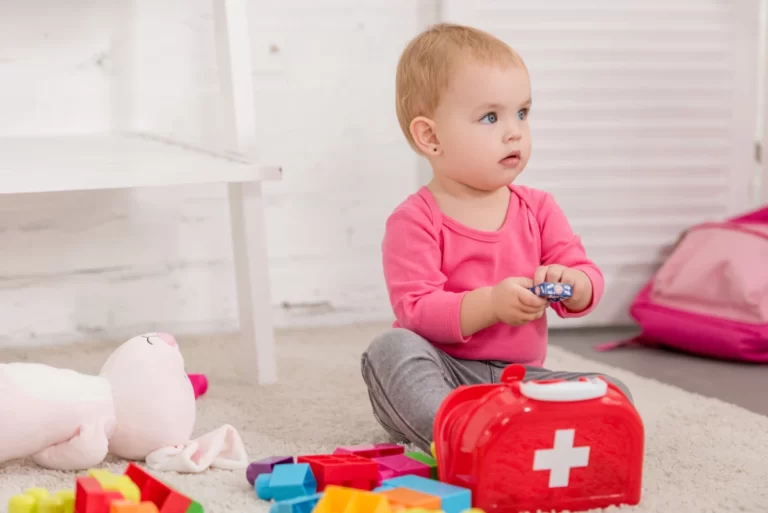 Secourisme adapté à la Petite Enfance